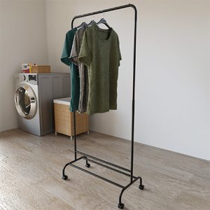Rack de ropa con ruedas